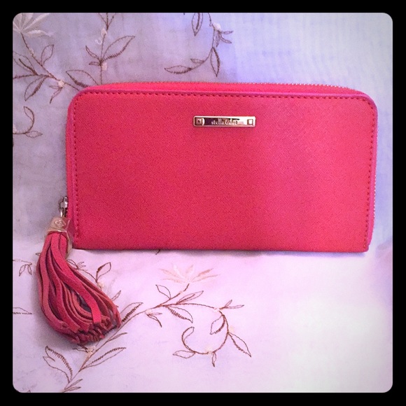 Stella & Dot Accessories - Beautiful Stella & Dot Zippy Wallet